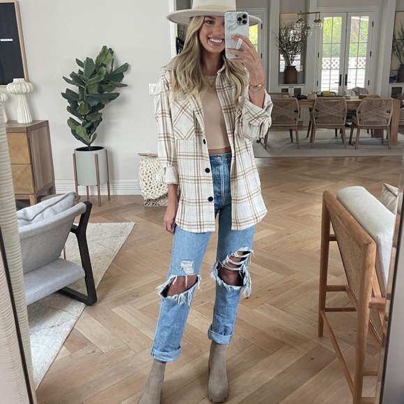 Cream & Tan Shacket - Picture 2 of 2